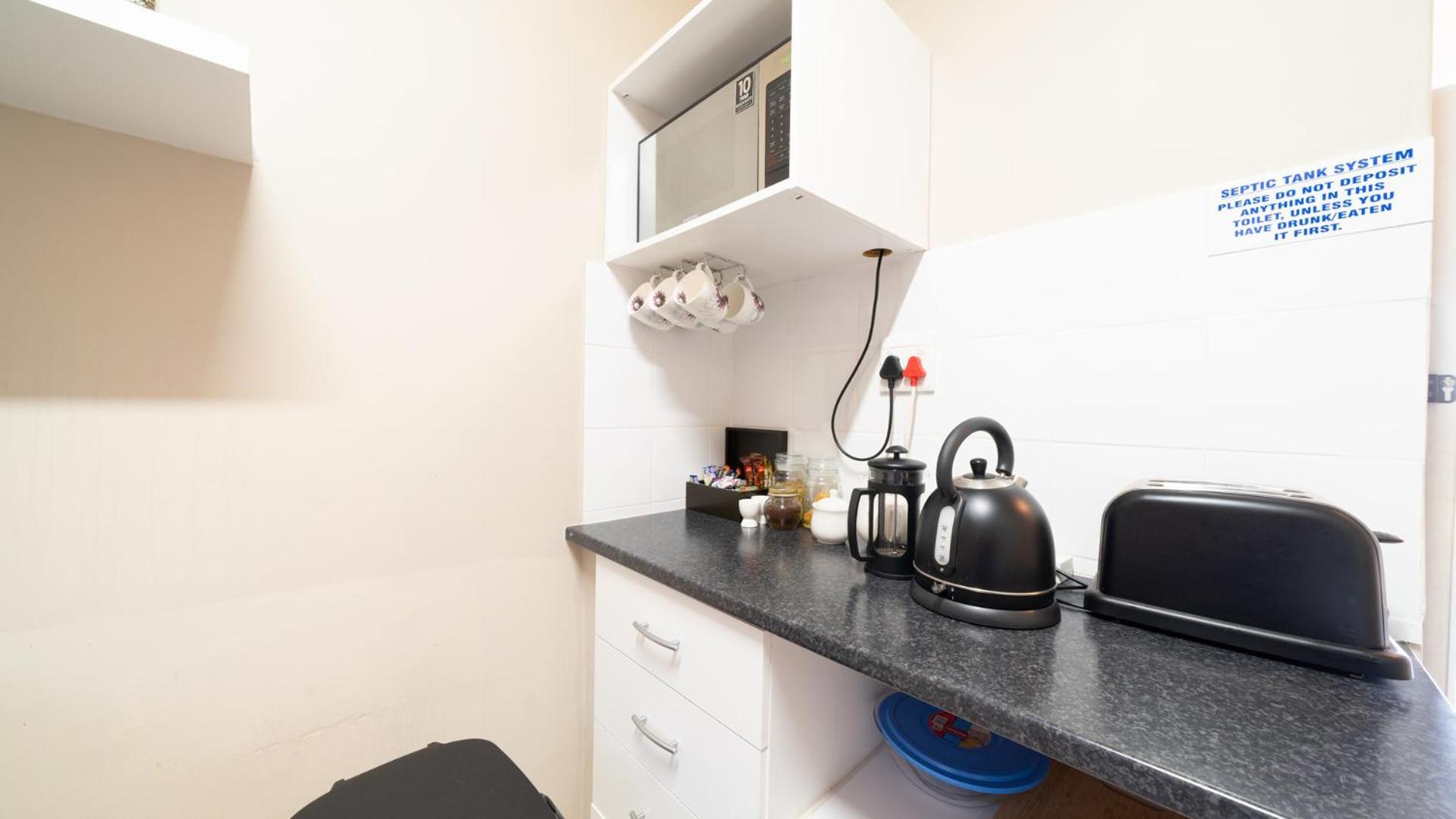Equestre Bnb Питърмарицбург Екстериор снимка